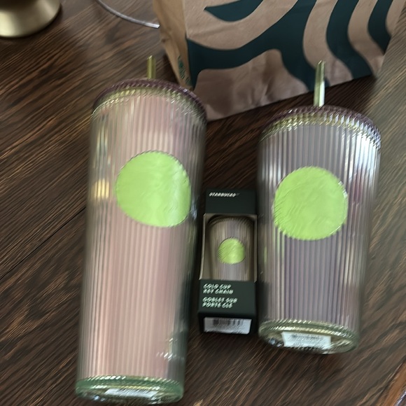 Starbucks 3 pc collectible pleated green NEW 24 oz. 16 oz.&keychain winter- spr… - Picture 5 of 6